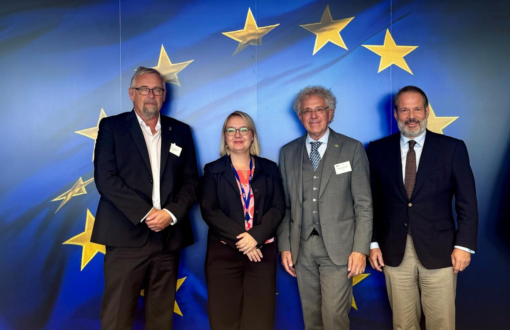 FIVA meets the MEP Historic Vehicles Group at the European Parliament